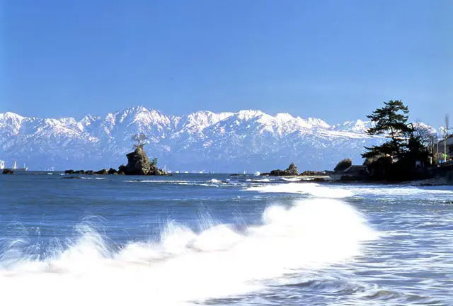 富山は山だけじゃない！海もこんなに楽しいよ