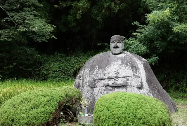岡本太郎も惚れ込んだ「万治の石仏」をめぐる路