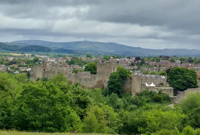 街を歩こうシリーズ 〜グルメな街ラドロー (Ludlow）〜
