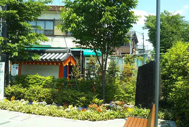 西向日の向こうには・・・
