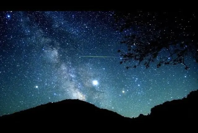 雲海も紅葉も！日本一星空が綺麗な村へ。