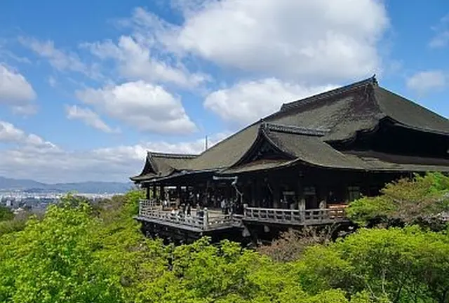 バスもいいけど・・・清水寺から八坂さん
