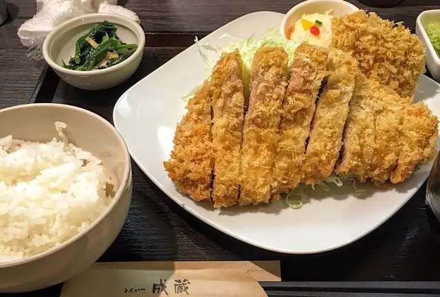 美味しいとんかつ