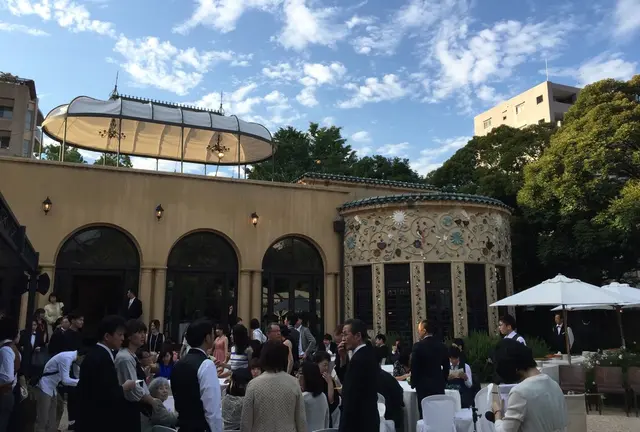 新宿の小笠原伯爵邸の素敵な結婚式に出た後に！