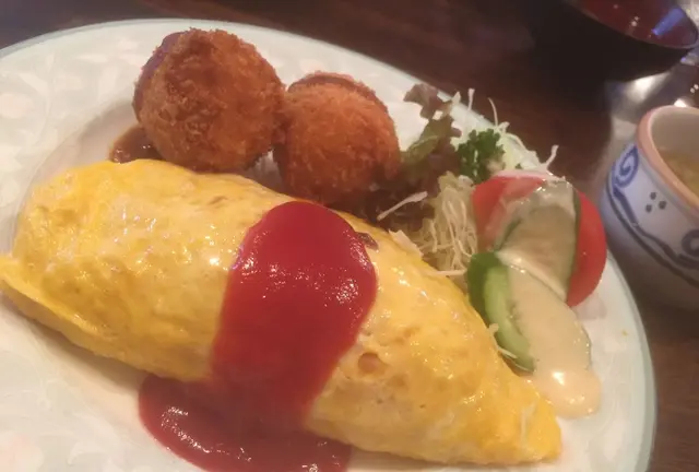 小田急線に乗って世田谷グルメを満喫する休日【洋食・寿司・ケーキ】
