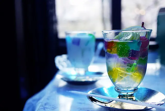 青の空間！一度は行きたい喫茶ソワレ