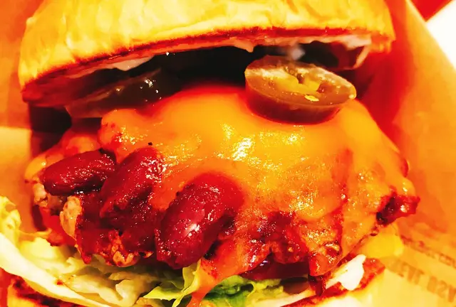 【大人のデート】原宿で待ち合わせてハンバーガーとビールを🍔🍺その後は代々木公園から富ヶ谷へ🚶