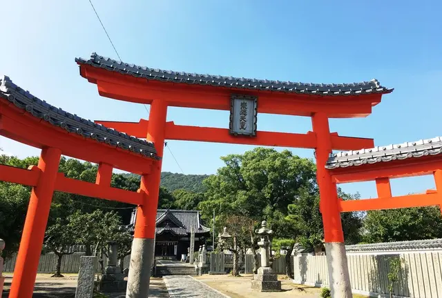 高松で赤い三ツ鳥居！とうどん旅。富士山🗻を空からお届けします✨