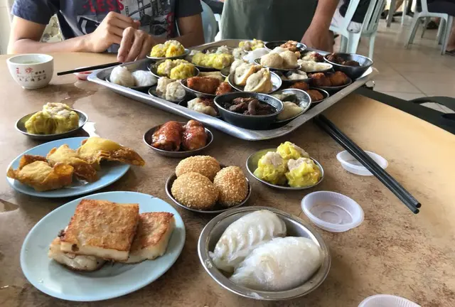 美食天国マレーシアの古都マラッカを食べる