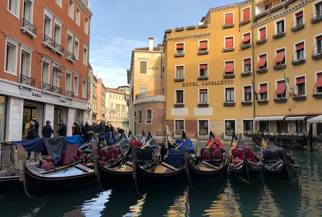 ロッキーのベネチアカーニバル Carnival of Venice