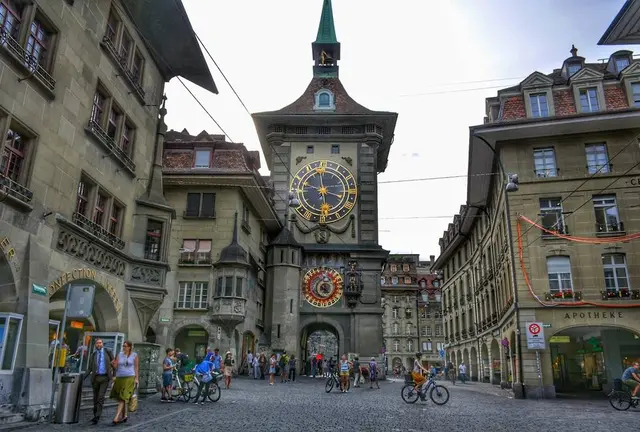 【スイス🇨🇭】美しき古都ベルン　世界文化遺産の旧市街を歩こう