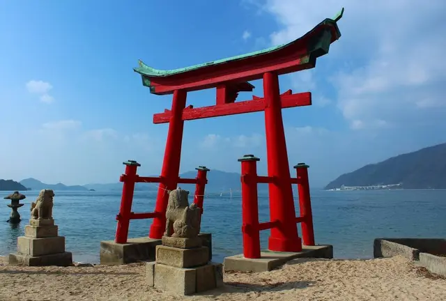 しまなみ 生まれ変わりの旅🌊くぐるスポット目白押し⁉️今昔がおりなす旅館の新しい世界観と聖地巡り⛩