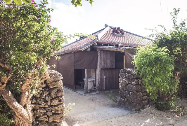 竹富島に泊まる旅
