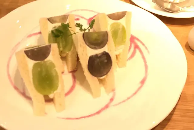 芸術の秋、食欲の秋。上野。