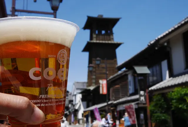 COEDOビールを楽しむ