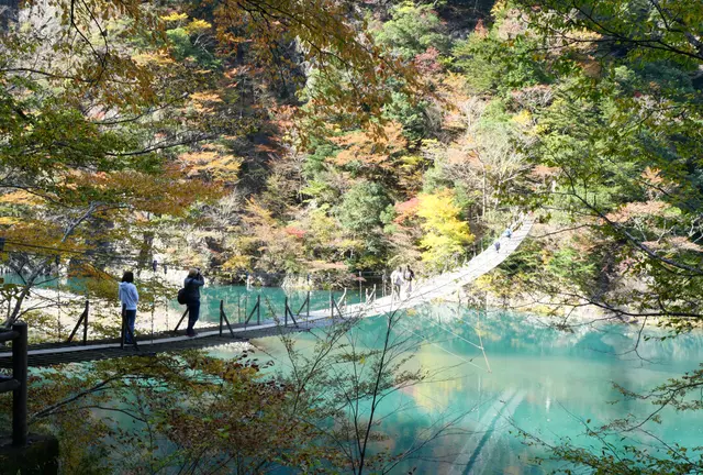 【静岡県】寸又峡をハイキング！景色とグルメを味わうドライブ旅