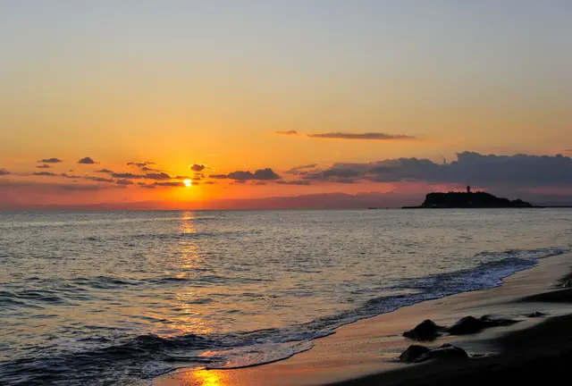 夕暮れの海を眺めながら鎌倉ビールを堪能しちゃおう♡(稲村ケ崎〜七里ケ浜編)