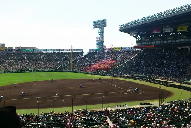 夏を満喫！球児の「聖地」でスポーツ&グルメな一日！
