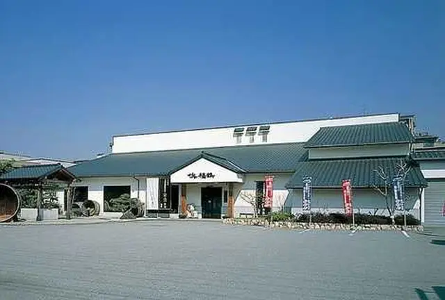 恋とお酒でほろ酔い気分！神戸灘の酒蔵巡りデート