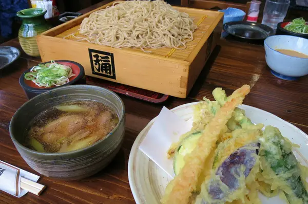 おすすめは「へぎそば」