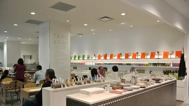 銀座を歩いてまわる、パン好きの休日。