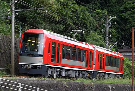 新型車両3000型「アレグラ号」