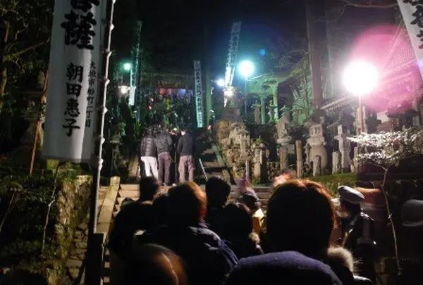 行列は続く