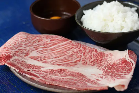 一穂流 すき焼き 〜卵付き〜 880円