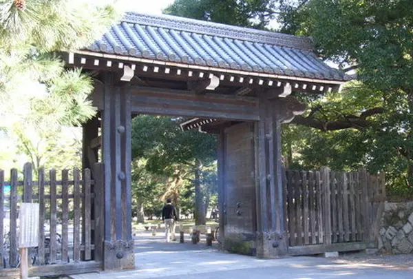 御苑の御門の写真・動画_image_72310