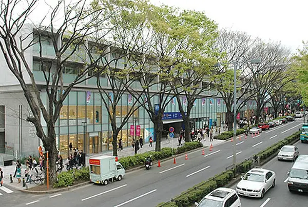 表参道ヒルズ