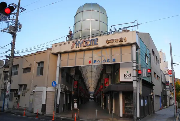 商店街と路地に入ってみます