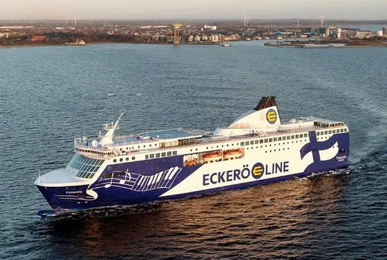 こちらも大きな船