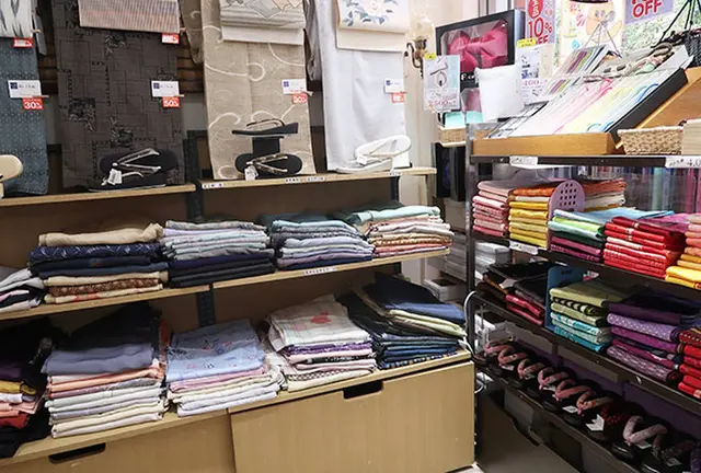 浅草 アンティーク着物と喫茶店