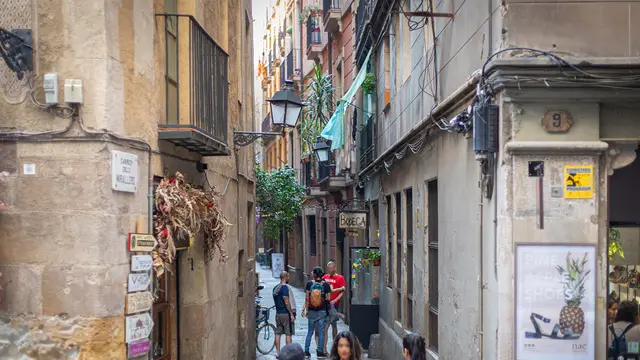 バルセロナのゴシック地区(旧市街)をお散歩しながらグルメを満喫
