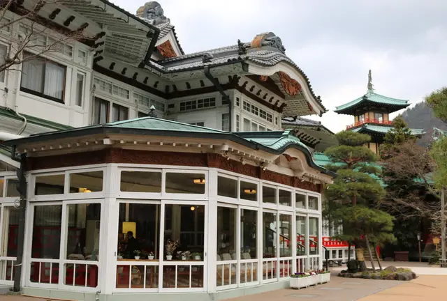 富士屋ホテルに泊まって、美味しいパン屋をめぐる箱根旅。