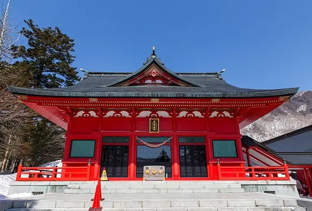 恋愛成就・縁結び・安産など女性の願いを叶える「赤城神社」荘厳な雰囲気に満ちた県内有数のパワースポット