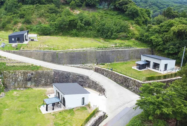 淡路島で愛犬と泊まれる宿。山、海、星空、美食に囲まれる。