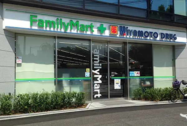 ファミリーマートミヤモトドラッグ御成門店