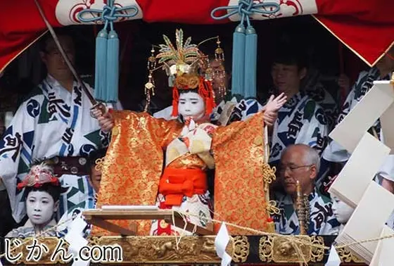 長刀鉾の生き稚児