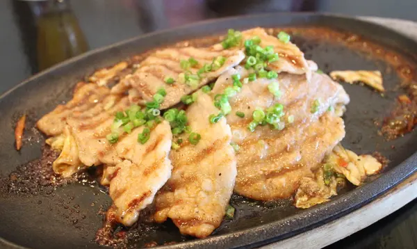 沖縄料理は一通り揃ってます。