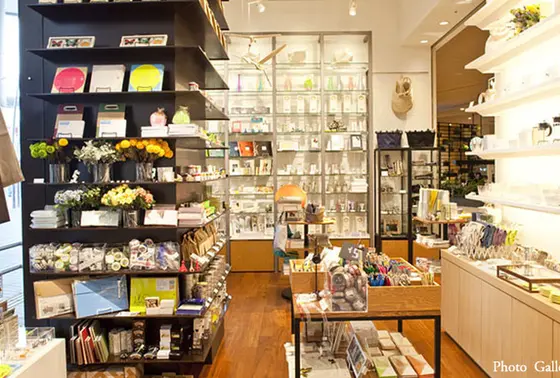 友人へのプレゼント選びに