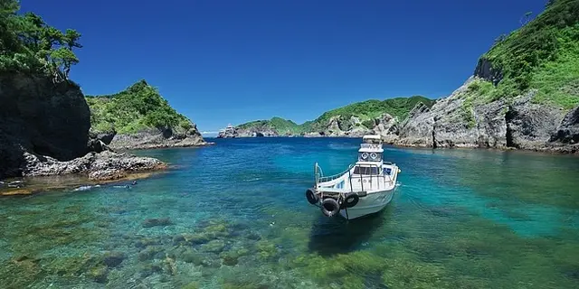 日本屈指の透明度を誇る秘境！ヒリゾ浜で夏を満喫！