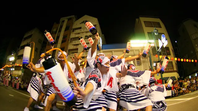 阿波踊りを楽しみながら満喫の高円寺デート!お昼から夜まで。