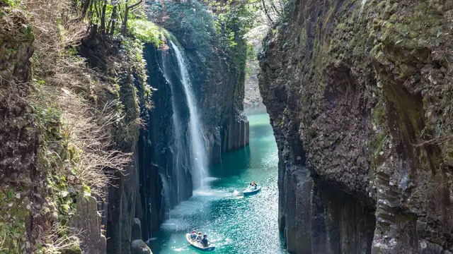 【日帰りコース】阿蘇五岳を望む「夕日の里・五ヶ瀬」から「日本三大秘境・平家伝説の村椎葉」へ！
