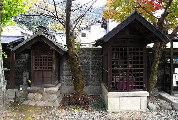 この辺り寺社仏閣が多いの写真・動画_image_28135