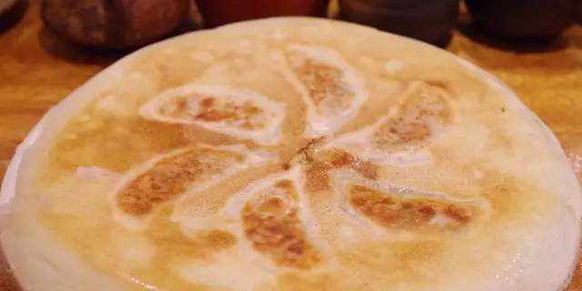 餃子、行列に並んでも食べた〜いお店の紹介です。