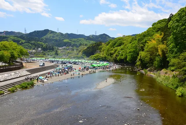 秋川でバーベキューをしながら自然に癒されよう！