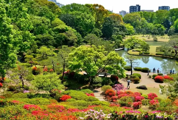 六義園