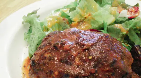 近江牛のうまみがつまったハンバーグ