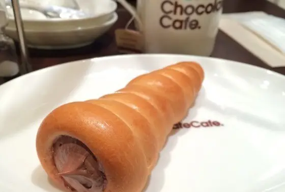 チョココロネ